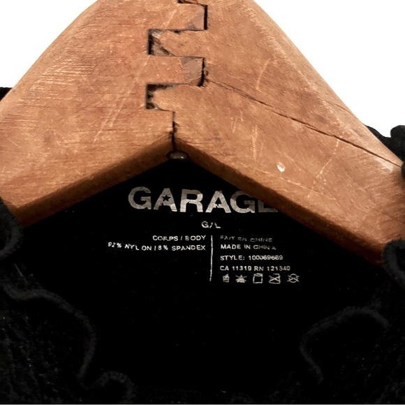 Garage long sleeve black crop top - Picture 2 of 3